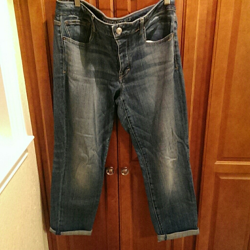 American Eagle Boy Jean/Crop Size 12